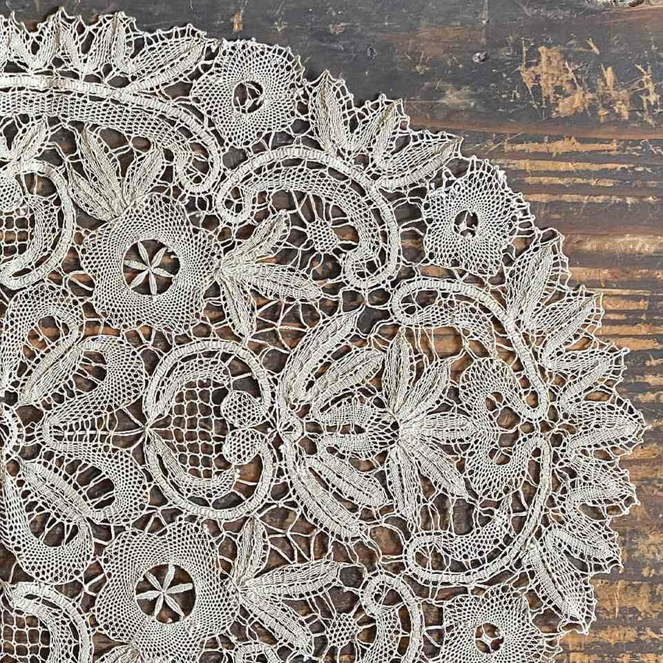 テーブルセンター オーバル テーブルリネン 敷物 レース 画像3