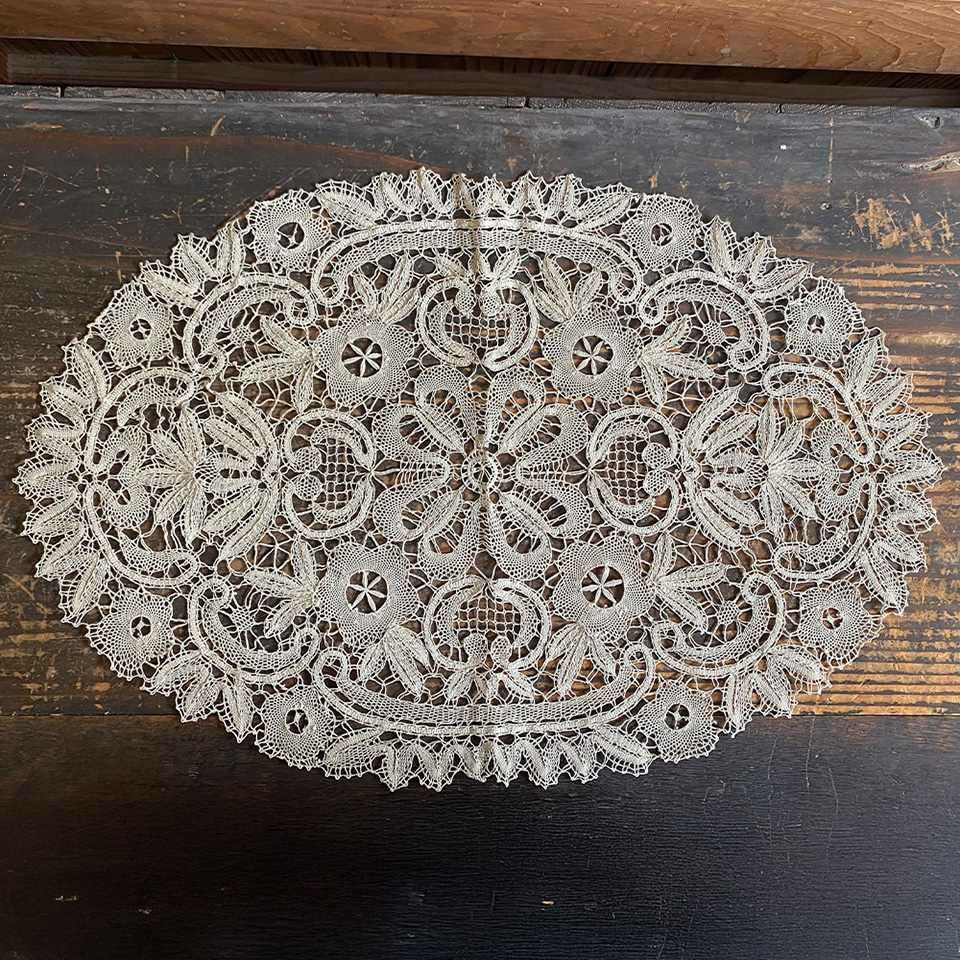 テーブルセンター オーバル テーブルリネン 敷物 レース 画像4