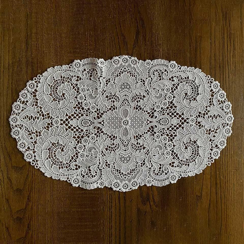 テーブルセンター オーバル テーブルリネン 敷物 レース 画像4