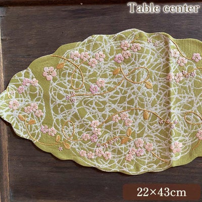 テーブルセンター 手刺繍 小花刺繍 敷物 ファブリック インテリア雑貨 画像1サムネイル