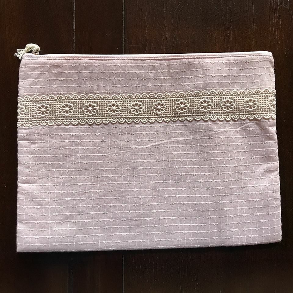 フラットポーチ 化粧ポーチ ピンク ファブリック レース 刺繍 ファッション雑貨 画像4