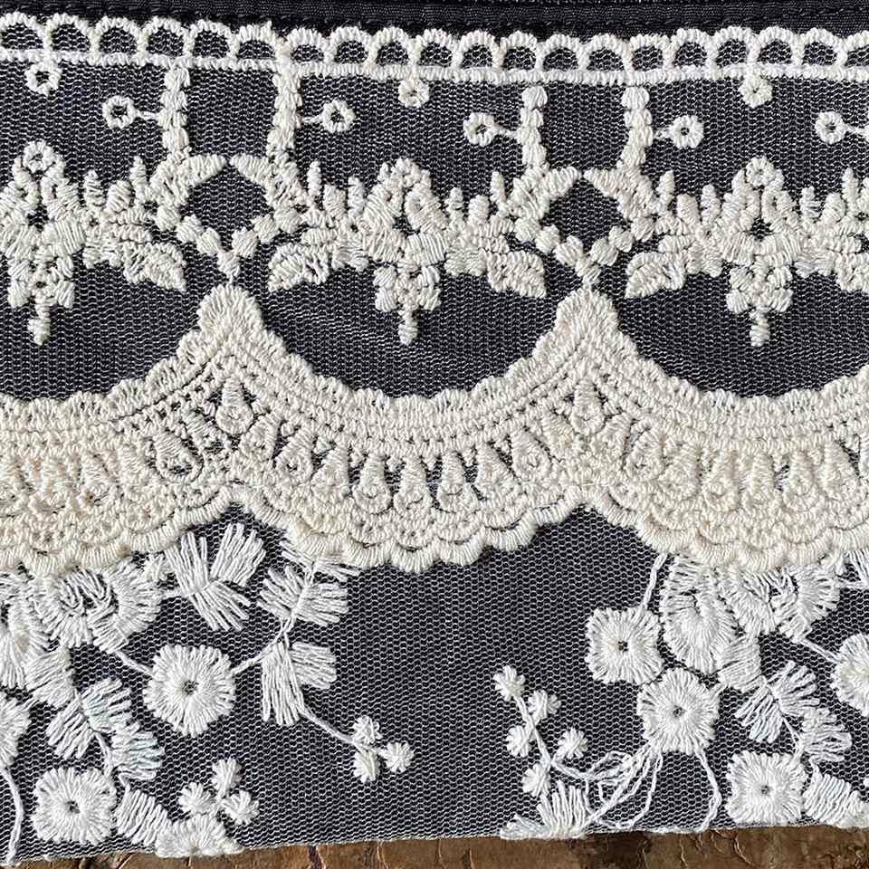 フラットポーチ 化粧ポーチ ファブリック レース 刺繍 ファッション雑貨 画像2